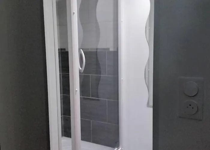 4 Et 4 Salles De Bains * Reims