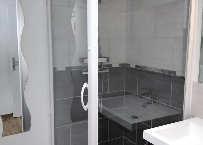 4 Et 4 Salles De Bains Lägenhet Reims